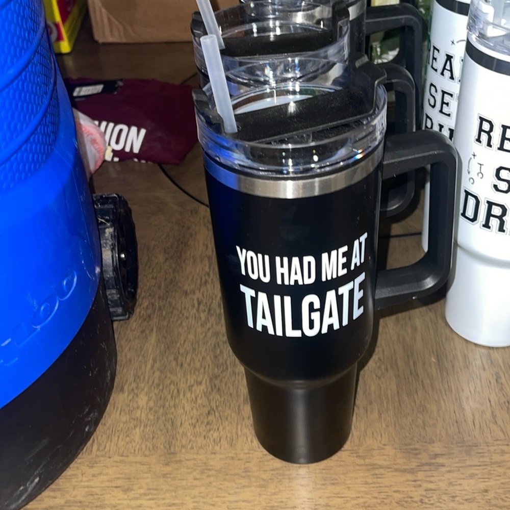40oz travel tumbler with straw